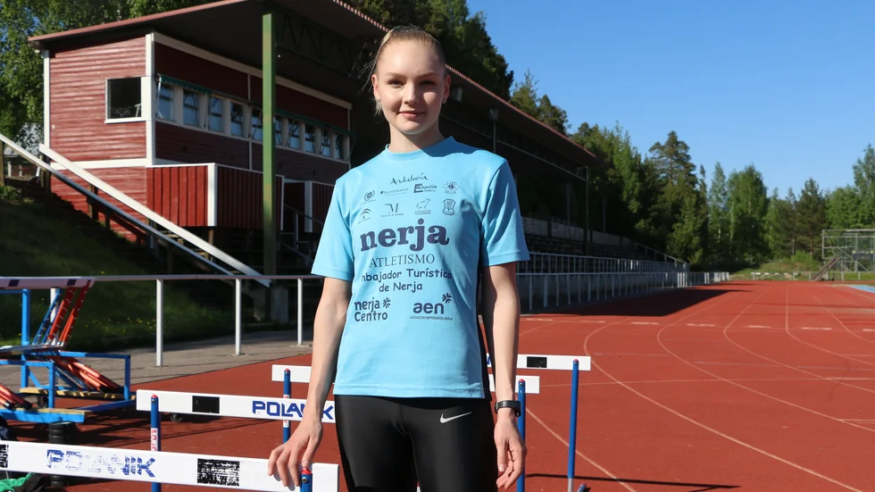 Ellen Eklund tränar hemma i Piteå i avvaktan på att gränsen till Spanien ska öppnas igen.