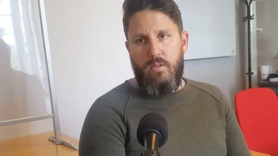 Polisens utredningsledare John Skoog går nu ut och ber allmänheten om hjälp för att lösa sprängningen i Linköping.