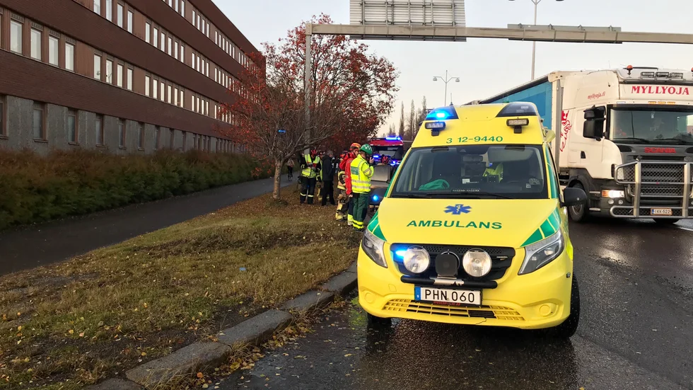 Olyckan inträffade alldeles norr om Viktoriabron i centrala Skellefteå.