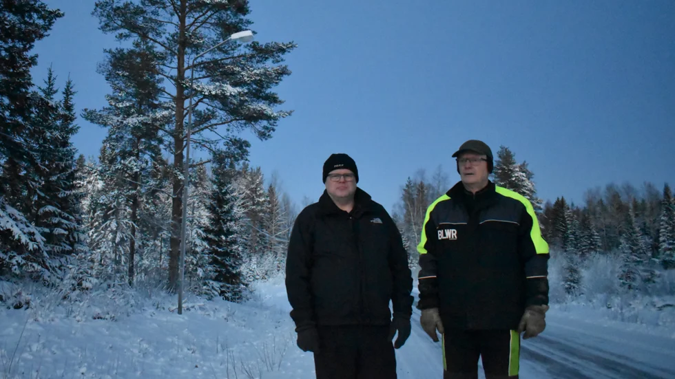 Bobby Eriksson och Jan-Erik Eriksson befarar att det ska ta flera år innan lamporna kan återställas. 