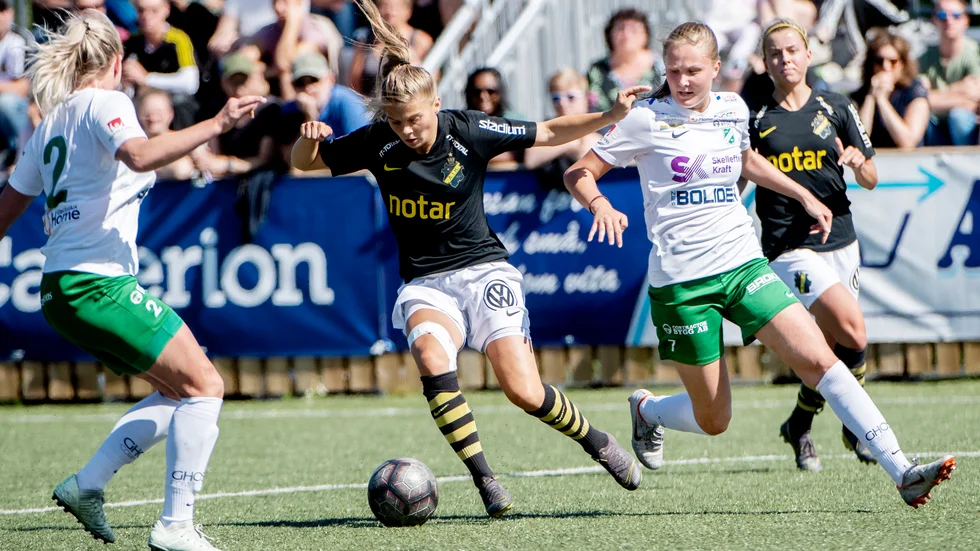 Elin Pettersson lämnar Morön och går tillbaka till Sunnanå. 