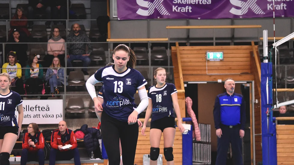 Det blev poäng men ingen vinst för Melinda Lundbergs KFUM Skellefteå Volley.