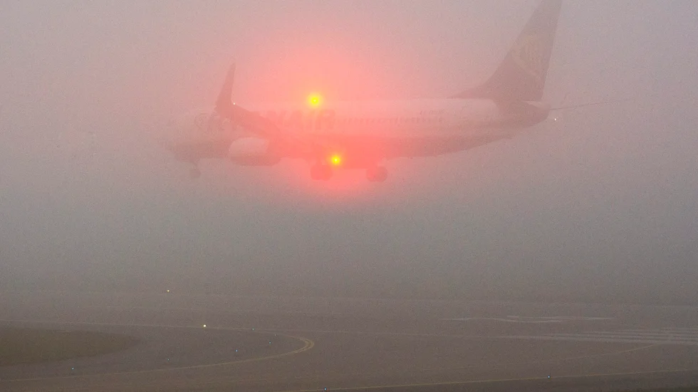 Det är dimma och låga, täta moln vid Skavsta flygplats under fredagseftermiddagen. Bilden är från ett annat tillfälle.
