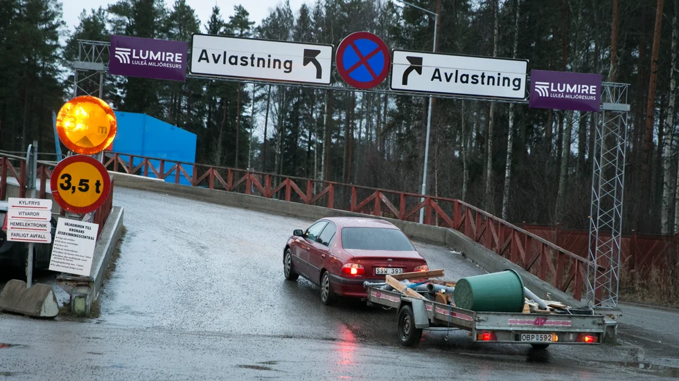 Lumire råder folk som behöver lämna återvinning att besöka centralerna och stationerna på kvällstid.