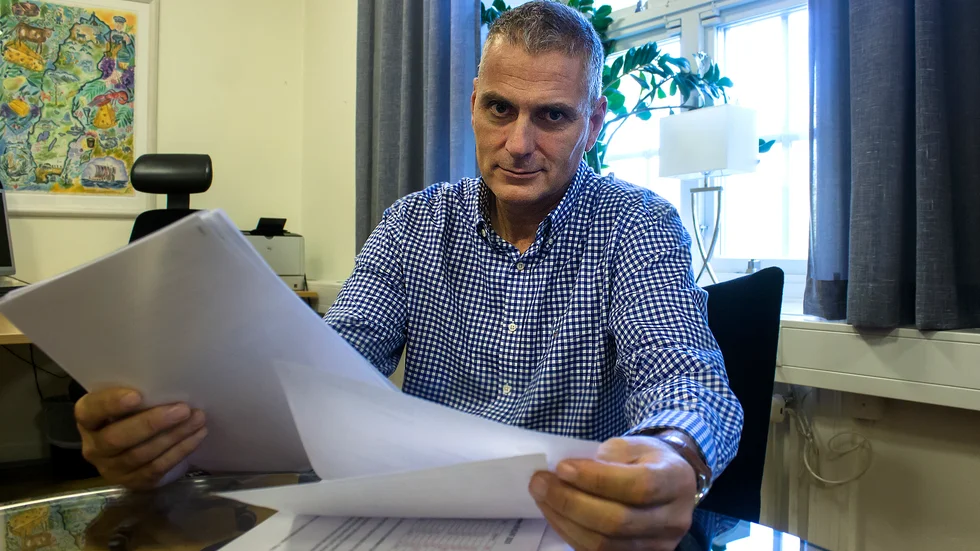 Den 15 oktober 2018 valdes Kåre friberg (M) till kommunstyrelsens ordförande. Drygt ett år sedan blev han gripen , misstänkt för flera grova brott.
