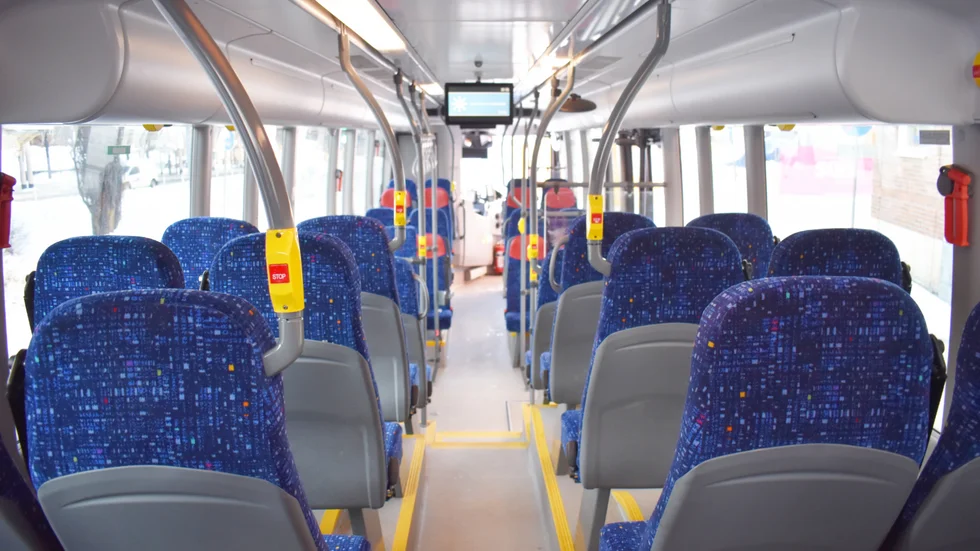 Ska förskolerna få åka gratis buss på dagarna när det är tomt med andra passagerare? Det ska kommunen nu utreda.