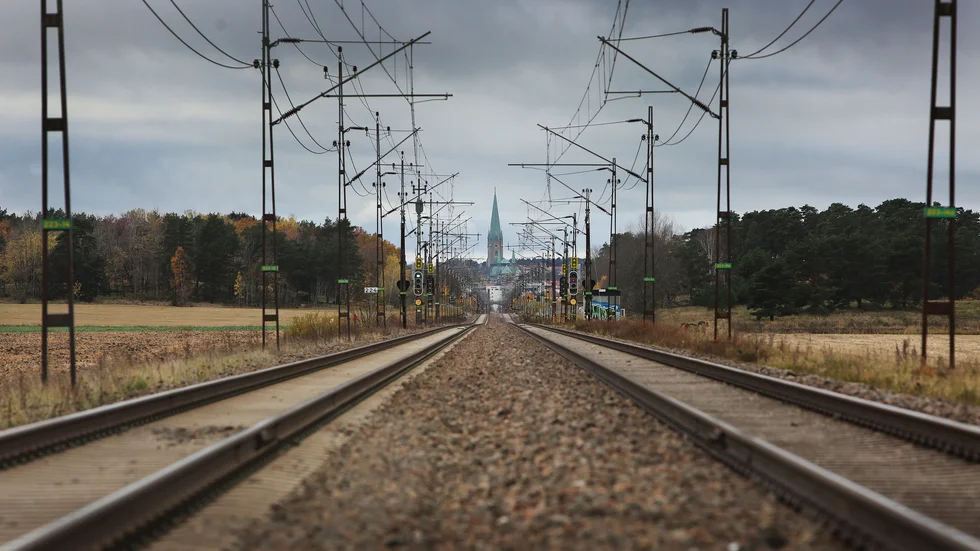 Nya stambanor vore en viktig investering som motiveras av Sveriges framtida, hållbara tillväxt, menar debattörerna.