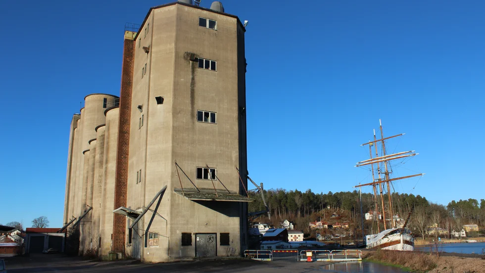 Båten läckte ut olja. Bilden är tagen vid ett annat tillfälle.