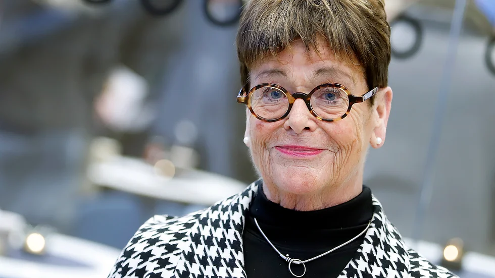 Socialnämndens ordförande Bodil Mellgren (S) har återremitterat Glada laxen till förvaltningen.