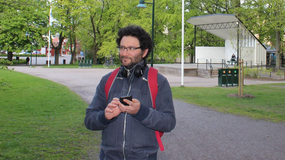 Ben Kersley fixar nya humorkvällar. Den här gången i Gamla Linköping.