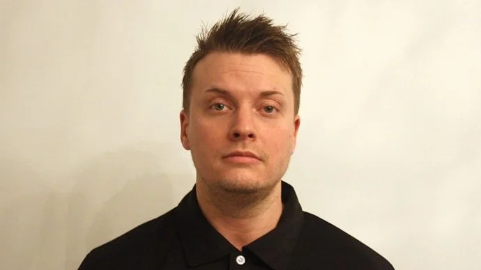 Daniel Stolt, tidigare sportchef i Vimmerby Hockey, blir kvar i Kalmar HC.