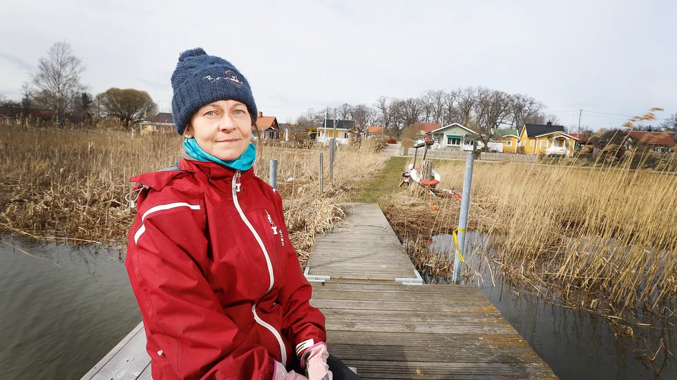 Eskilstunabon Ursula Turtinen, 55, får i normala fall droppbehandling för sin ledgångsreumatuism var sjätte vecka. Coronaläget gör att den behandlingen ställs in till dess att läget normalt igen.