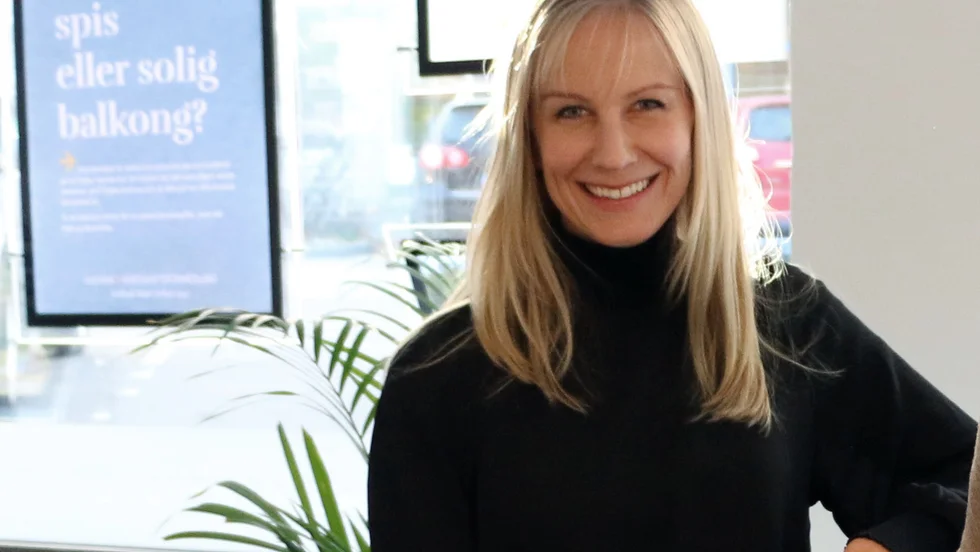 Marie Sandström, mäklare och franchisetagare vid Svensk fastighetsförmedling i Piteå, bekräftar bilden av ökad efterfrågan på lantligt belägna hus. (Arkivbild)