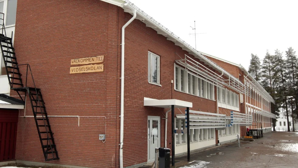 "Med tanke på kommunens strategiska mål är en samordning av våra högstadieskolor kontraproduktivt", skriver oroade föräldrar i Vidsel och Bredsel. (Arkivbild)