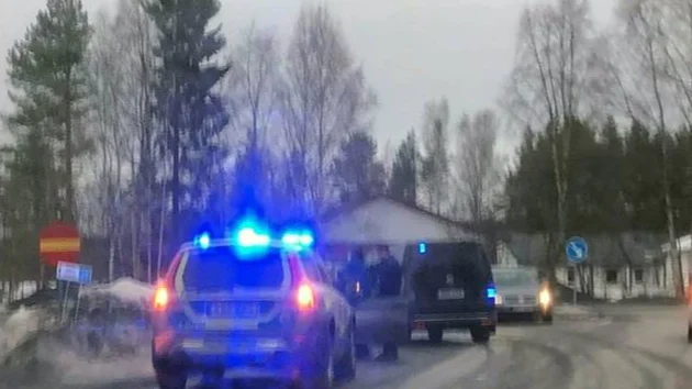 Polisinsatsen väckte stor uppståndelse på Björkskatan på måndagskvällen.