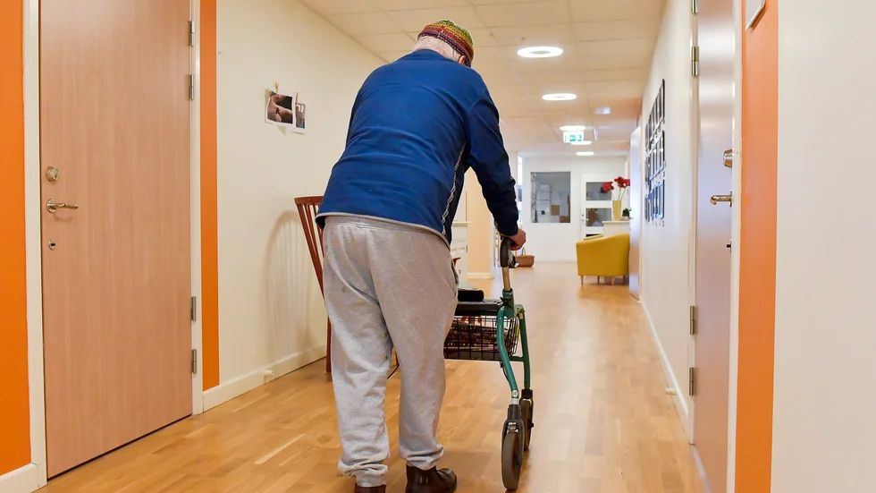 Inga fall av covid-19 på kommunens äldreboenden, enligt den senaste uppdateringen från Strängnäs kommun. Personen på bilden har inget med texten att göra.