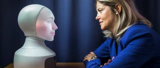 Hon ska ta sociala robotar in i skolan