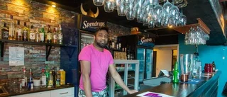 Ricky tar topplisteartisten till Älvsbyn – satsar på musik på Forum: "Folk kör från Skellefteå för att köpa biljett"