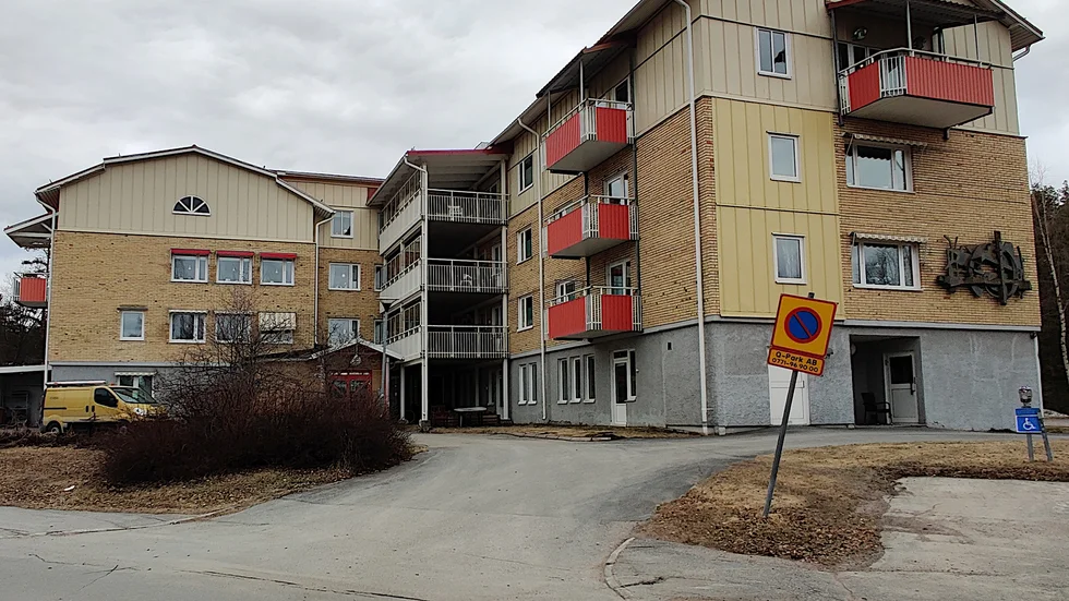 Bottenvåningen på Nyberga hoppas kunna bli en ny förskola med fem till sju avdelningar. Medans det utreds pausas arbetet med att utreda en helt ny förskola på centralorten.