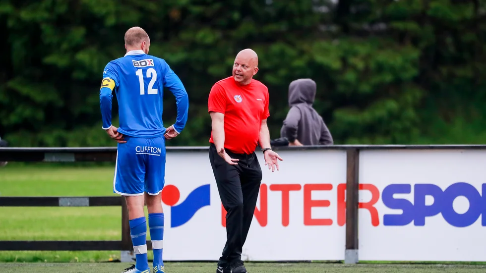 Hans Stridsman var med i ledarstaben förra året. Nu blir han huvudtränare i division 2.
