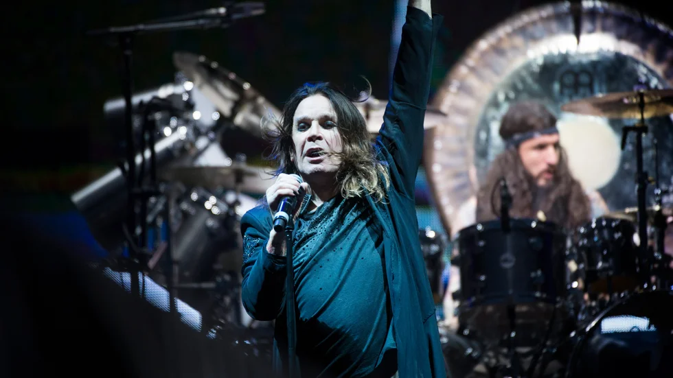 Ozzy Osbourne på scen med Black Sabbath, vars självbetitlade album fyller 50 år. 