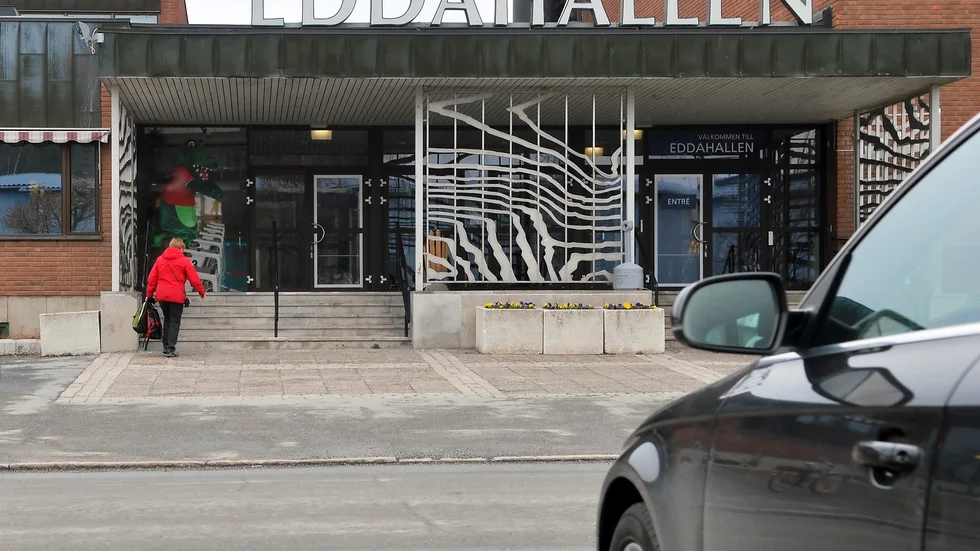 ”Vi kristdemokrater vill vara tydliga med att vår ståndpunkt är att Eddahallen inte heller skall privatiseras.”
