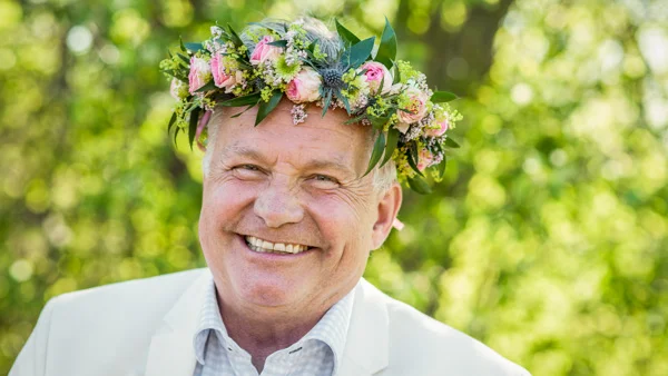 Svante Lindqvist var värd för Sommar i P1 2020. Nu reder han ut musikbegeppen i en egen radioserie.