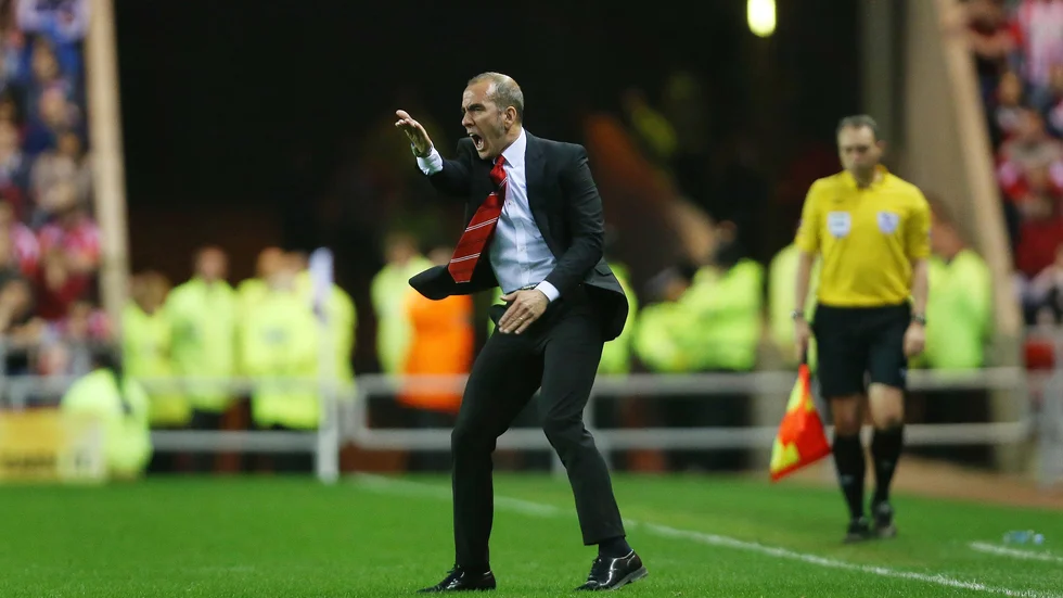 Den hetlevrade managern Paolo Di Canio, här från tiden i Sunderland, var den manager som lyfte upp Piteåtränaren Aaron Oakley till Swindons A-lag. 