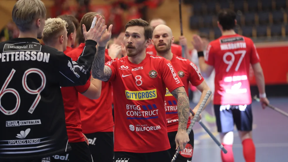 Jimmie Pettersson och övriga spelare i Storvreta kommer att blir korttidspermitterade.