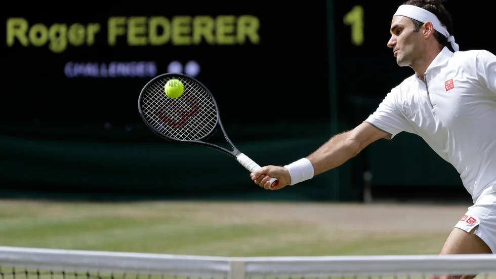 Tyvärr blir det inget Wimbledonspel för Roger Federer, tennisens Mozart, eller några andra racketkonstnärer i sommar. 