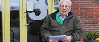 92-årige Karl-Axel matstrejkar i balkongfrågan