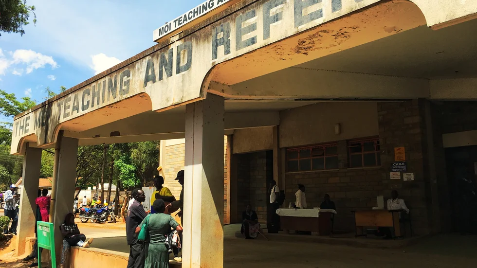 Samarbetet innebär att svenska läkare kommer stötta sjukhuset Moi Teaching and Referral Hospital i Kenya.