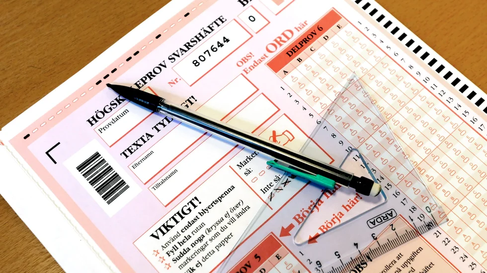 Beställde fuskutrustning men använde den inte på provet, därför nekar kvinnan till brott.