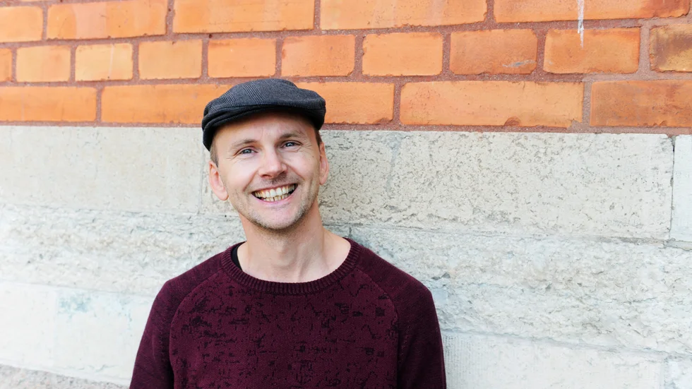 Psykologen Anders Rönnberg menar att det är bra att ta tag i saken och att det är bra att ha en vision för vad vi vill uppnå. "Det är bättre att ta små steg och ta fler steg när man har tid."