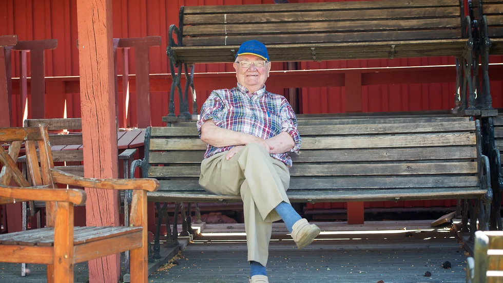 Auktionsförrättaren Bengt Ljungcrantz ser farm emot sommarens auktioner.