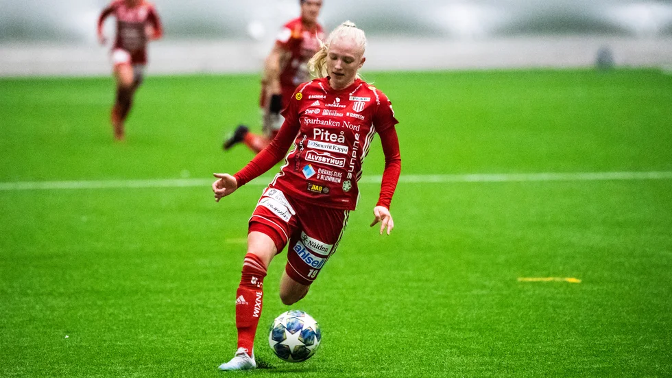 Astrid Larsson gjorde två mål för Piteå IF.