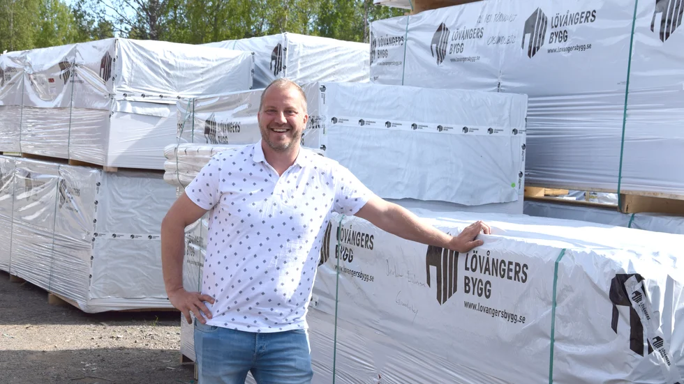 Lövångers Byggs vd Jonas Sjölin gläds över avtalet med bygghandelskedjan Bygma.