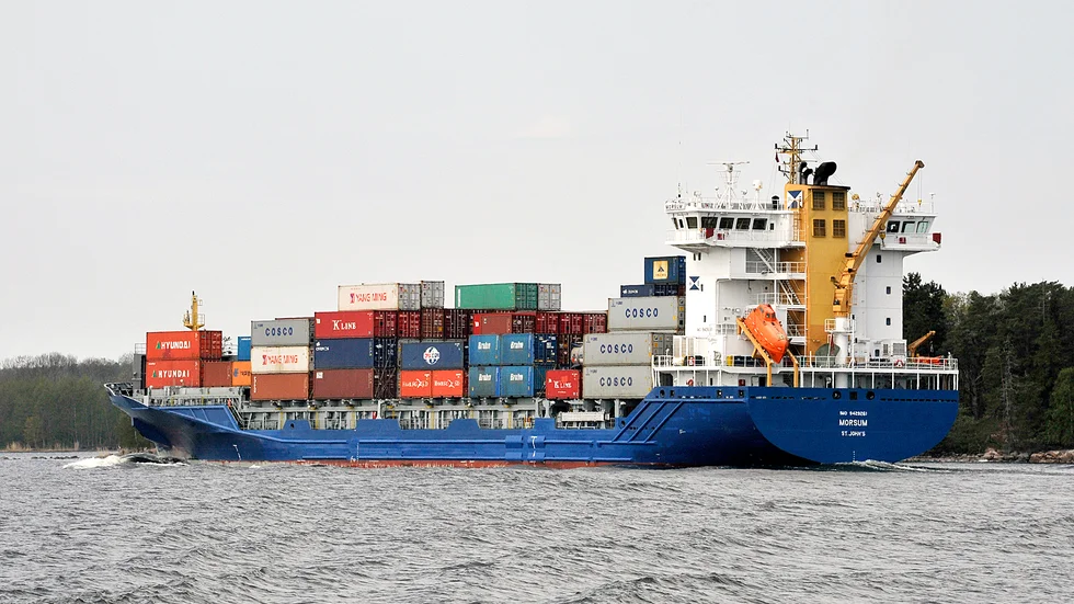 Port of Skellefteå har informerat dåligt, menar insändarskribenten. 