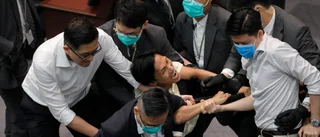 Slagsmål i Hongkongparlament – igen