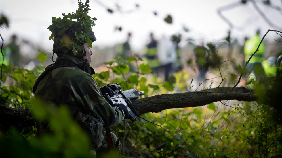 Vid Aurora 17 var stora delar av försvaret och civilförsvaret medverkande. Nu ställs den planerade Aurora 20 in och skjuts på framtiden. När är dock ännu oklart.