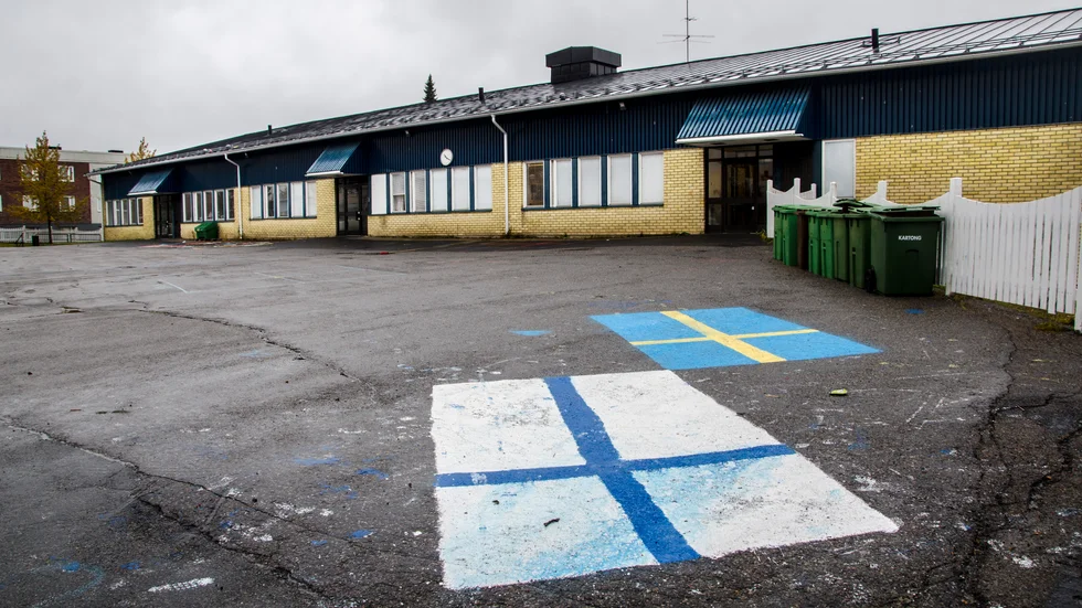 Kommunstyrelserna i Torneå och Haparanda har konstaterat att förutsättningarna för att bedriva Språkskolan har förändrats så mycket att samarbetet inte kan fortsätta i dess nuvarande form.