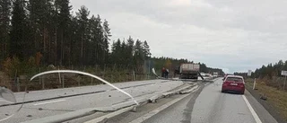 Lastbilsolycka norr om Umeå