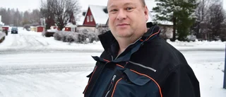 Förlorar assistent när skolan måste spara