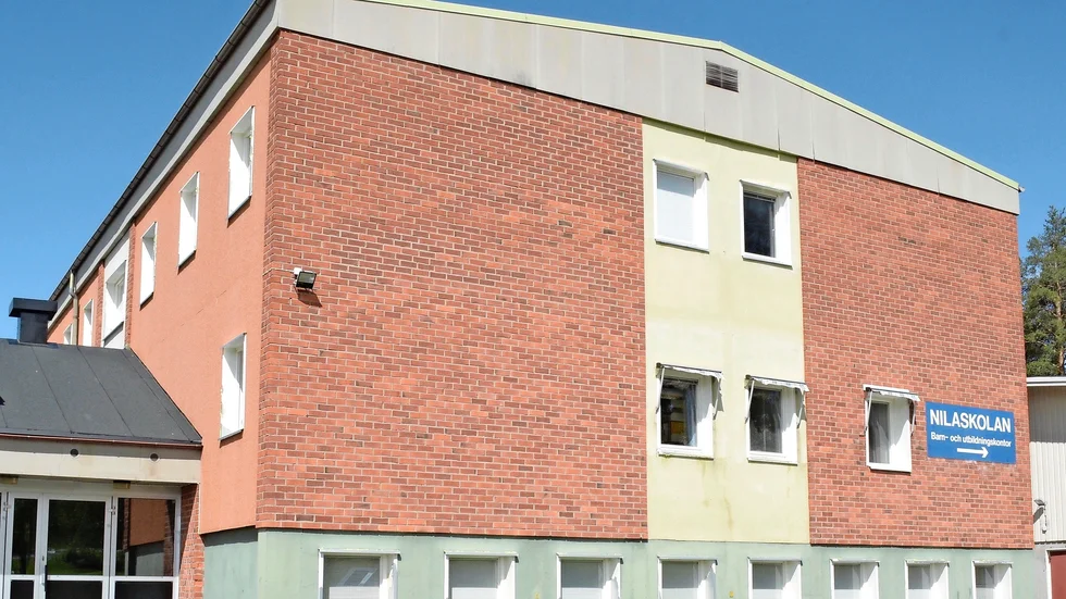 Nilaskolan i Malå inrymmer grundskola, gymnasium, vuxenutbildning och lärcentrum.