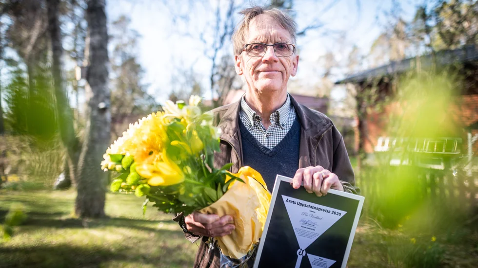 Per Vretblad är vinnaren i Årets Uppsalasnapsvisa 2020. I juryns motivering står bland annat: "Kort, kul och fartfylld med en självklar skål på slutet - denna snapsvisa har allt en snapsvisa ska ha."