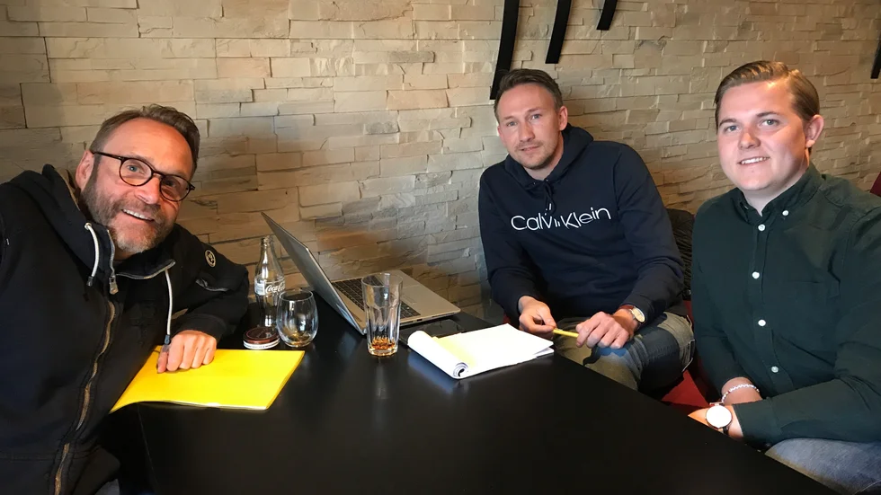 Mattias Rydén, Sebastian Hagård och Anton Nydén ska träna Ljungsbrolaget Bergs IK i ettan. På tisdagen var det planeringsmöte i Motala.