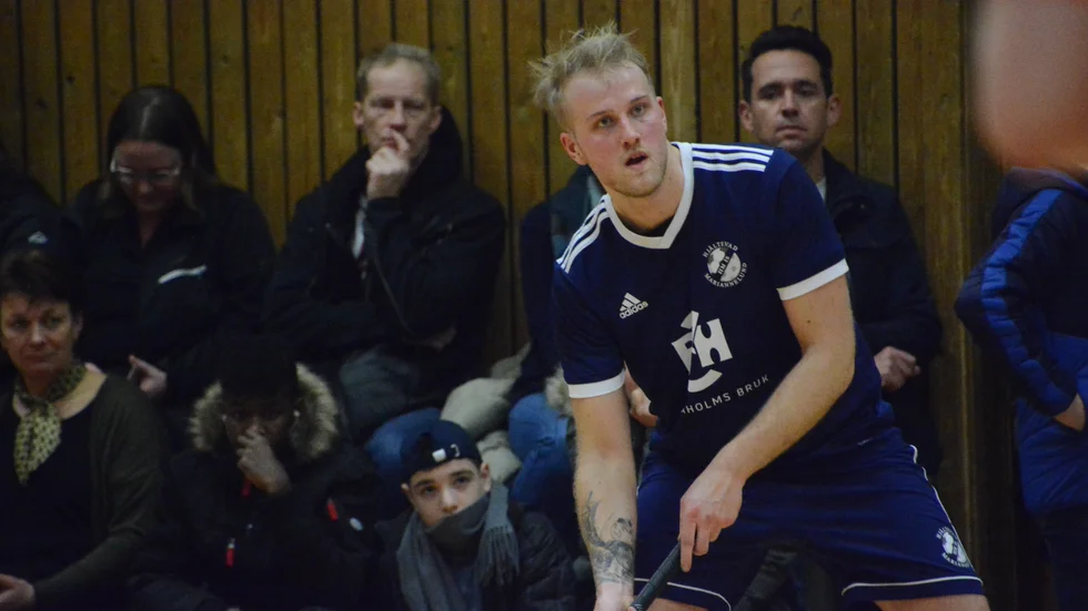 Gjort sitt. Alexander Larsson uppges vare sig spela vidare eller träna HM IS i innebandy kommande säsong. 