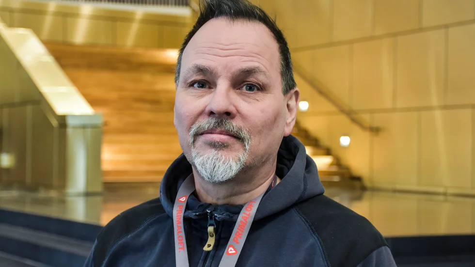 Sten Nylén (SJVP) vill inte ha ett oppositionsråd och kan tänka sig en höjning av arvodena, men osäker på nivån det ska ligga på. 