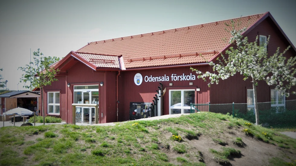 Miljö- och hälsoskyddskontoret gör bedömningen att rengöring och egenkontroll är eftersatt på grund av att vikarier inte fått tillräcklig utbildning och instruktion. 