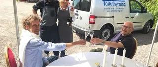 Slottsherren satsar sig ur krisen